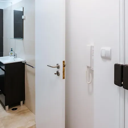 - Almirante Reis Ii Appartement *