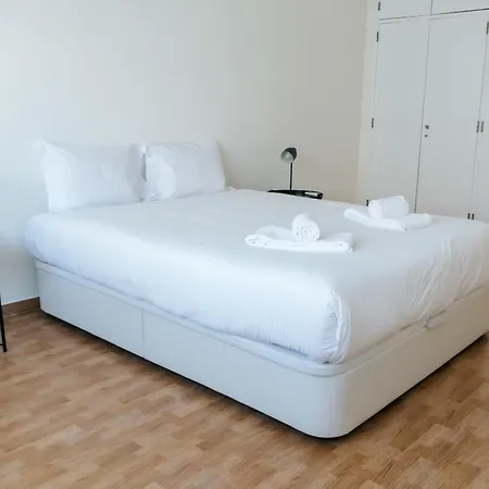 - Almirante Reis Ii Lejlighed *